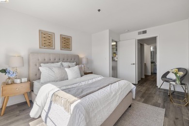 Welcome home to this beautifully updated 2-bedroom, 2-bath - photo 12