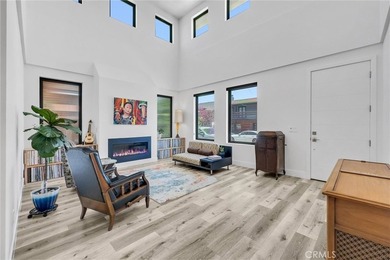 221 Attica - photo 3