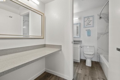 Welcome home to this beautifully updated 2-bedroom, 2-bath - photo 14