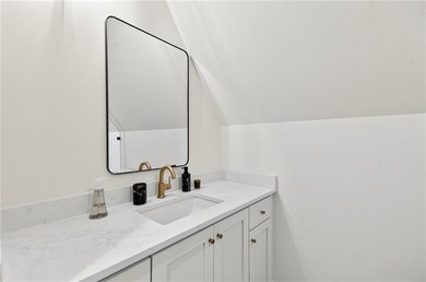 Set within the award-winning Trilith community, this - photo 15