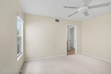 Enjoy relaxed Florida living in this charming 2-bedroom, 2-bath - photo 19