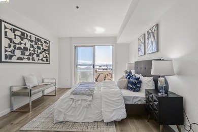 Welcome home to this beautifully updated 2-bedroom, 2-bath - photo 20