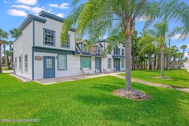 Enjoy relaxed Florida living in this charming 2-bedroom, 2-bath - photo 29