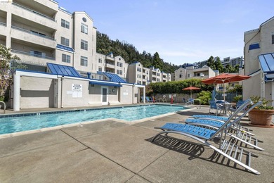 Welcome home to this beautifully updated 2-bedroom, 2-bath - photo 30
