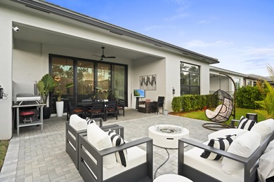 Why wait to build? This stunning 2023 new construction has it - photo 31