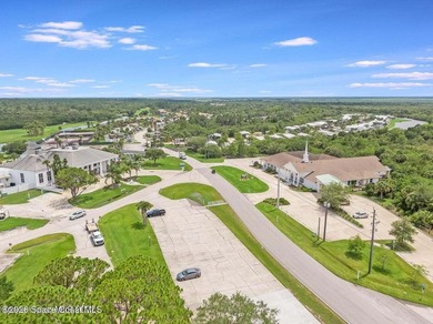Enjoy relaxed Florida living in this charming 2-bedroom, 2-bath - photo 33