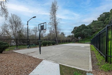 Welcome home to this beautifully updated 2-bedroom, 2-bath - photo 34