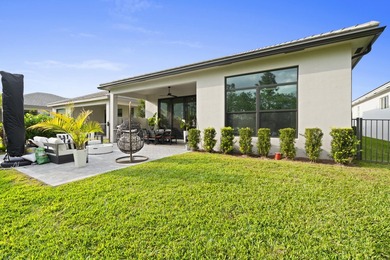Why wait to build? This stunning 2023 new construction has it - photo 34