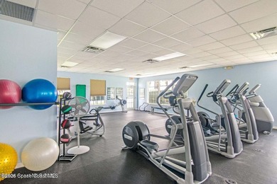 Enjoy relaxed Florida living in this charming 2-bedroom, 2-bath - photo 39