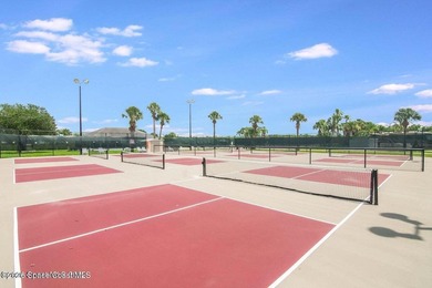 Enjoy relaxed Florida living in this charming 2-bedroom, 2-bath - photo 48