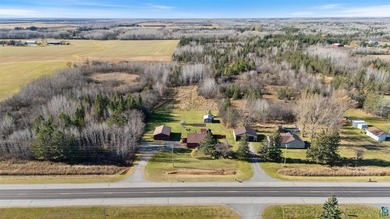 Discover the perfect blend of country living and modern - photo 1