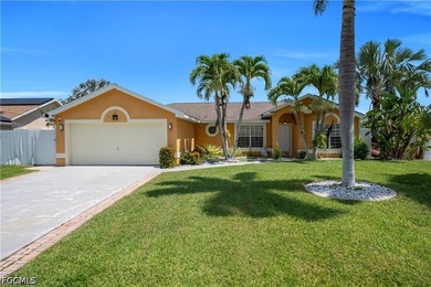Welcome to this beautifully maintained 4-bedroom, 2-bathroom - photo 3