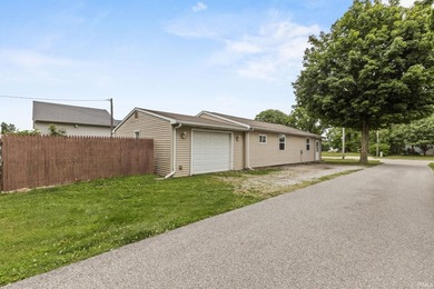 Charming ranch home situated on a desirable corner lot! This - photo 1