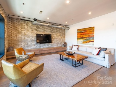 Your dream Pied-a-terre awaits. Turn-key income producing top