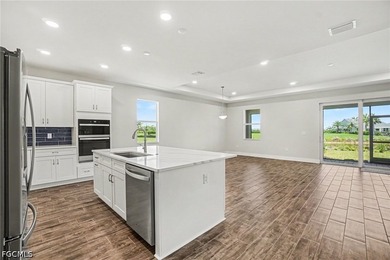 Welcome to this beautifully curated Flatwood single-family home - photo 3