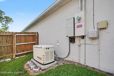 Beautifully maintained 2020-built home loaded with upgrades! - photo 35
