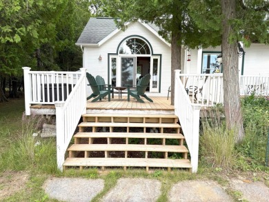 Waterfront home with a sandy beach on the shores of Lake Huron - photo 2