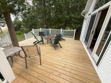 Waterfront home with a sandy beach on the shores of Lake Huron - photo 8