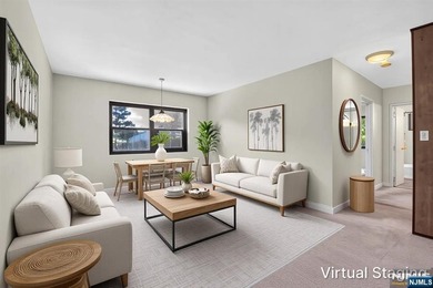 Welcome to this bright and spacious 1-bedroom, 1-bath unit - photo 3