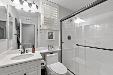 VIEWS-VIEWS-VIEWS!! Located on a quiet cul-de-sac directly on - photo 4