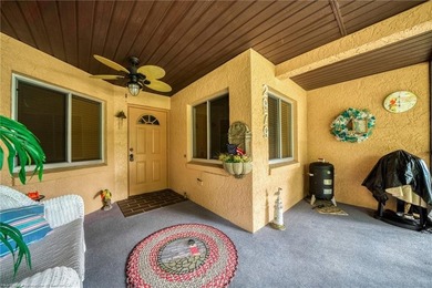 Beautifully furnished 2-bedroom, 2-bath canal-front villa with - photo 7
