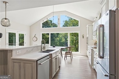 Welcome to your own private Lake Lanier retreat, where - photo 12