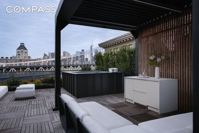 Perched atop one of DUMBO s most distinguished buildings, this - photo 18
