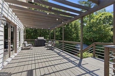 Welcome to your own private Lake Lanier retreat, where - photo 28