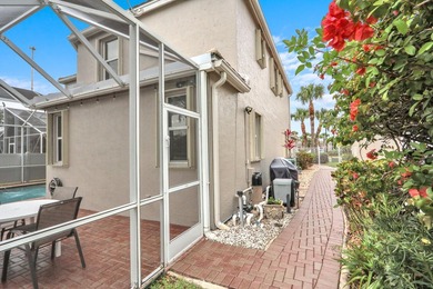 Beautifully maintained 5-bedroom, 3-bathroom home with a 3-car - photo 37