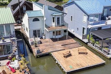 Lake Home For Sale in Scappoose, Oregon