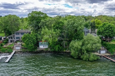 Perfectly positioned on the south shore of Lake Kegonsa, this - photo 5