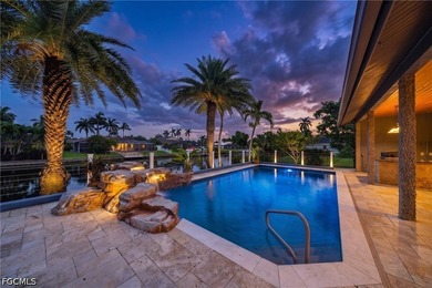 Room for the entire family! Direct Gulf access pool home - photo 3