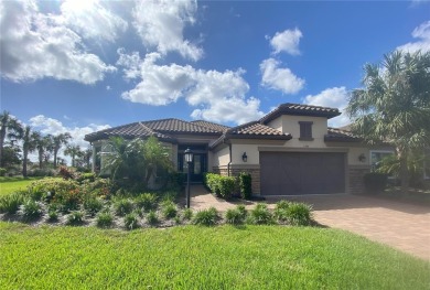 (private lake, pond, creek) Home Sale Pending in Sarasota Florida