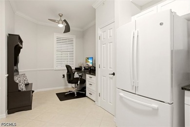Beautiful, updated golf condo that has all newer furnishings and - photo 4