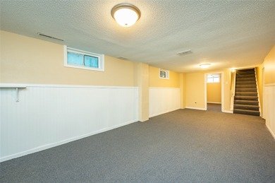 Perfect for first-time buyers! This charming 936 sq ft ranch