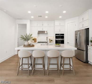 Experience luxury waterfront living in this stunning Birchwood - photo 3