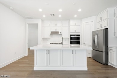 Experience luxury waterfront living in this stunning Birchwood - photo 5