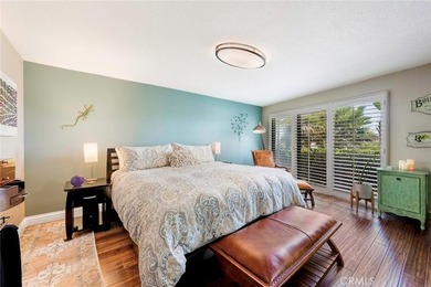 Spectacular Two-story home located 1 block from the beach. This - photo 18