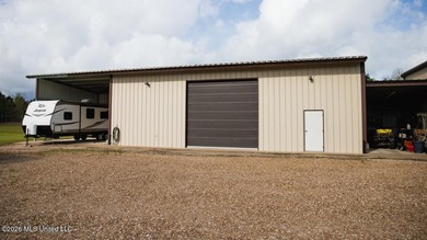Welcome to Paradise Whitetails, an extraordinary 958+/- acre - photo 21