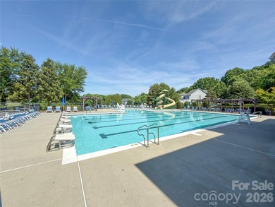FANTASTIC home in MacAuley loaded with upgrades!!! Brand new - photo 29