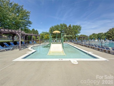 FANTASTIC home in MacAuley loaded with upgrades!!! Brand new - photo 30