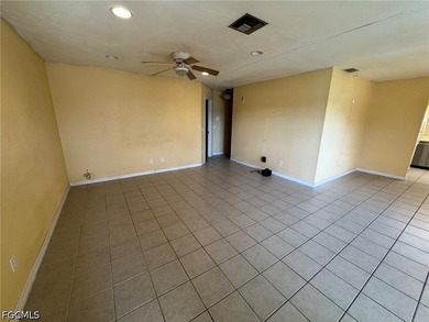 Priced to sell, this charming condo offers an outstanding - photo 4