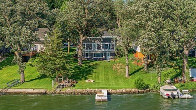 Rare opportunity to own an updated lakefront property on TWO - photo 3