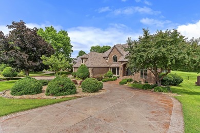 Total Sq Footage is 7,567 per measurement. Welcome to this - photo 5