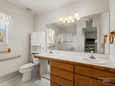 Nestled at the base of Emmett's desirable southeast hills, this - photo 18