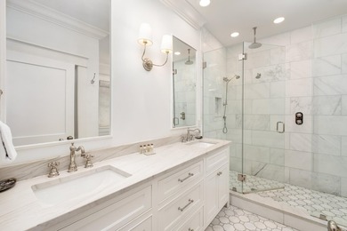 Ample entertaining space and coastal casual elegance combine in - photo 26