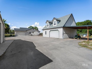 Nestled at the base of Emmett's desirable southeast hills, this - photo 27