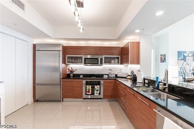 It's truly paradise at the luxurious Oasis Tower One, located - photo 6