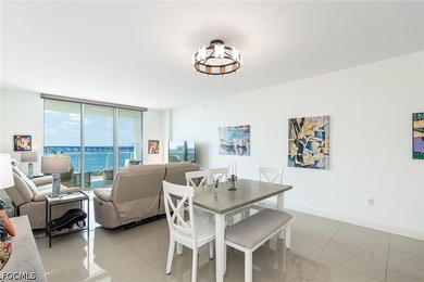 It's truly paradise at the luxurious Oasis Tower One, located - photo 8