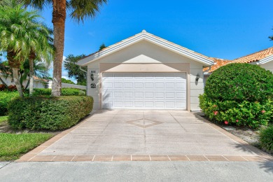 Lake Home For Sale in Hobe Sound, Florida
